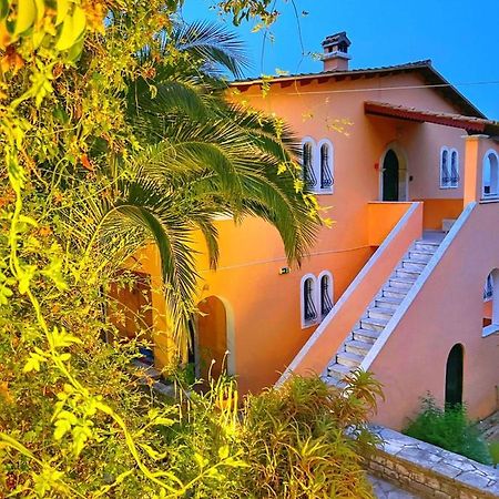 Silent Bay Apartments Katávolos 外观 照片