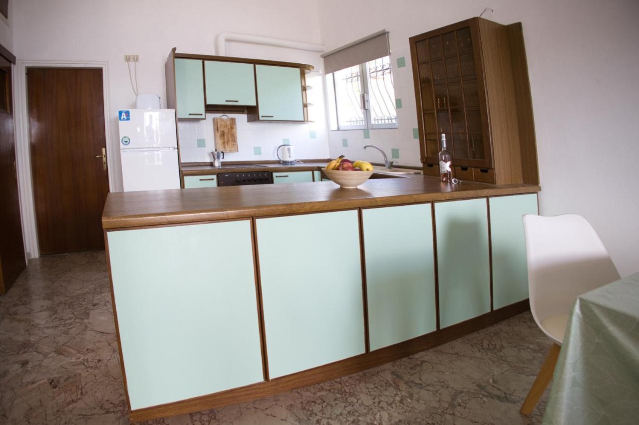 Silent Bay Apartments Katávolos 外观 照片