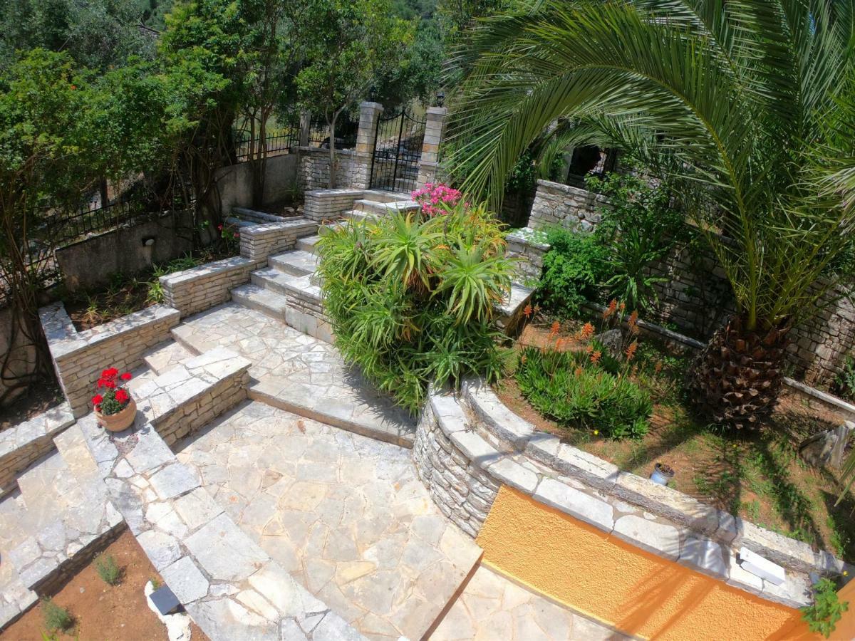 Silent Bay Apartments Katávolos 外观 照片